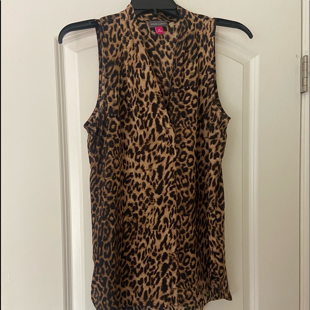 Vince Camuto short sleeve